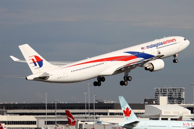Airbus A330-300 (9M-MTJ)