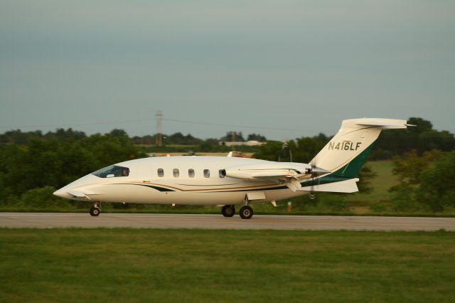 Piaggio P.180 Avanti (N416LF)