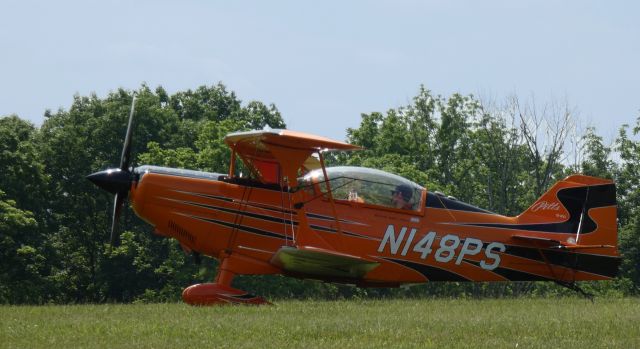 PITTS Special (S-2) (N148PS) - Taxiing for a departure is this 2001 Aviat S-2C Pitts Special from the Spring of 2024.