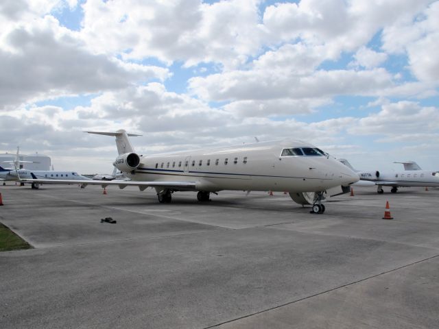 Canadair Regional Jet CRJ-200 (C-GDTD) - Very knowledgeable crew. Thanks for showing us the aircraft!