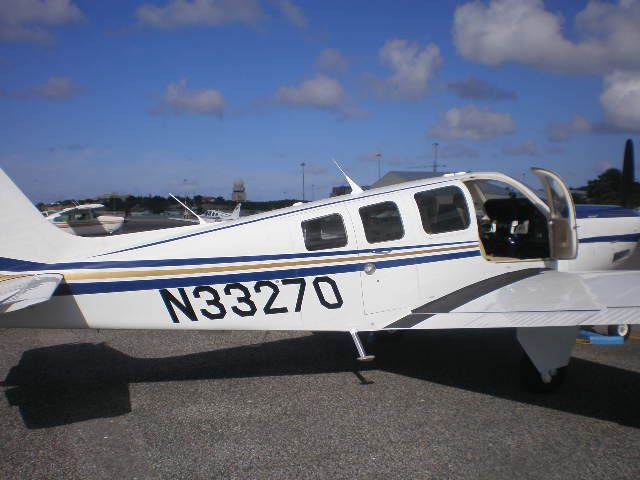 Beechcraft Bonanza (36) (N33270)