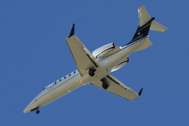 Learjet 45 —