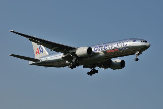 Boeing 777-200 (N796AN) - 2012/5/27