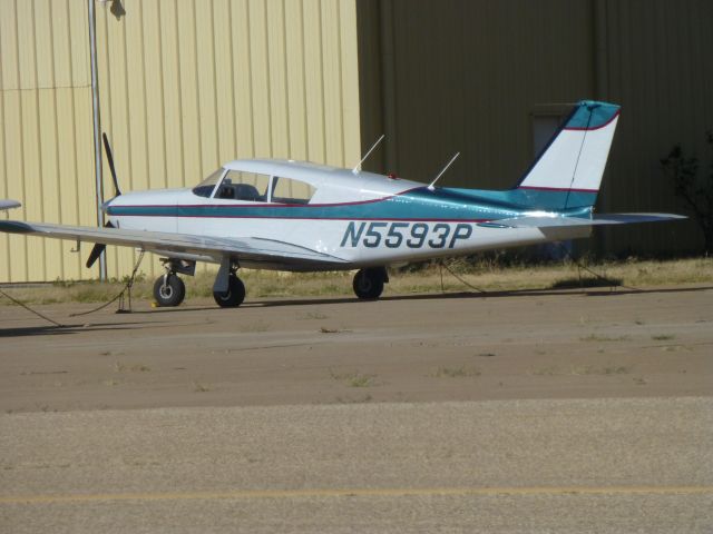 Piper PA-24 Comanche (N5593P)