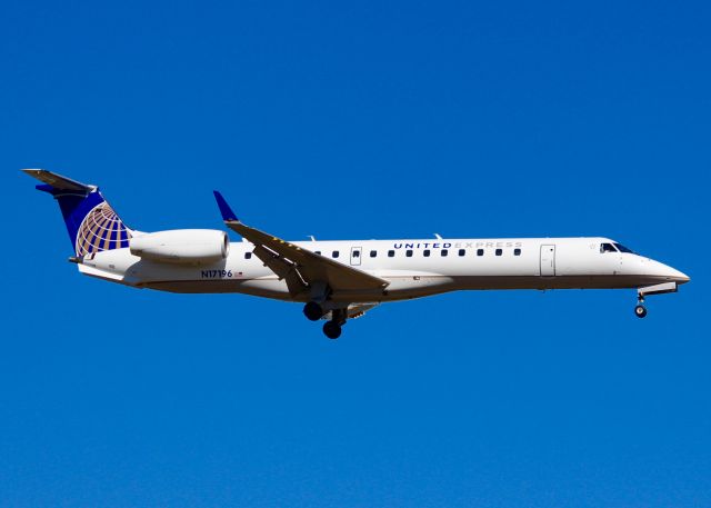 Embraer EMB-145XR (N17196) - At Shreveport Regional.