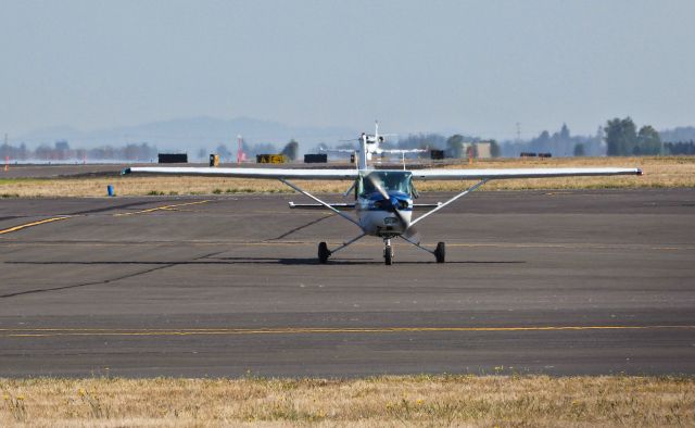 Cessna 152 (N6471M)