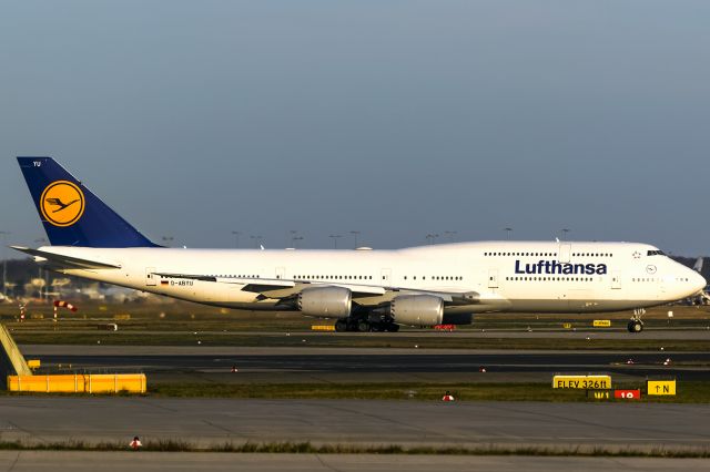 BOEING 747-8 (D-ABYU)