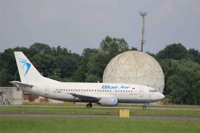 Boeing 737-700 (YR-AMA) - THIS A/C ENTERED SERVICE 04-06-16. HERE TAKEN AT LINATE 13-06-16