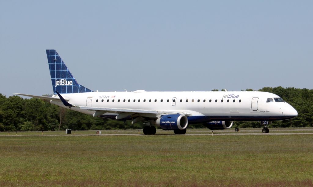 Embraer ERJ-190 (N279JB)