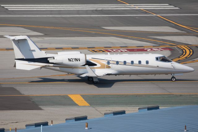 Learjet 60 (N21NV)