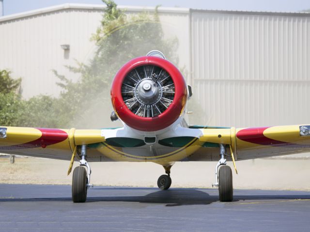 North American T-6 Texan (N6437D) - 4 August 2015