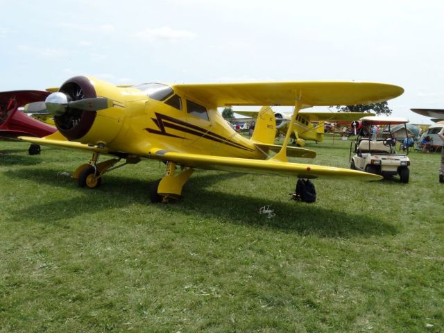 Beechcraft Staggerwing (N487CC)