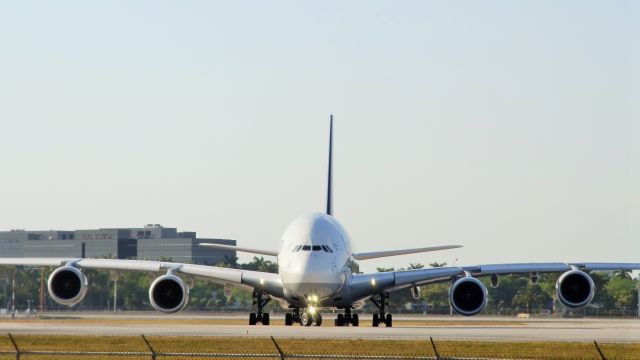 Airbus A380-800 (D-AIME)