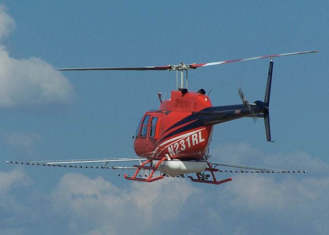 Bell JetRanger (N231RL) - Crop dustin JetRanger coming for landing into Laurel