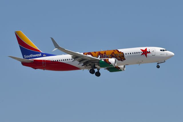 Boeing 737-800 (N8653A) - 23R 04-12-25
