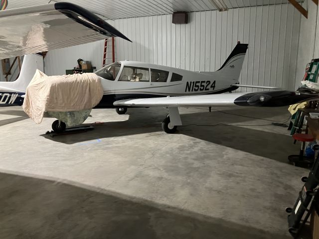 Piper Cherokee Arrow (N15524) - Preheating engine.