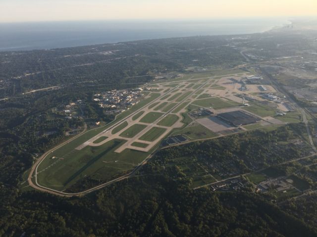 Cessna Skyhawk (N158RA) - Cleveland Hopkins