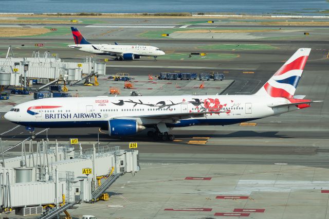 BOEING 777-300ER (G-YMML)
