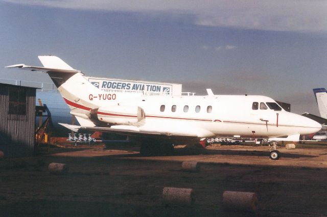 Hawker Siddeley HS-125-400 (G-YUGO) - Seen here in Oct-90.br /br /Registration cancelled 29-Mar-93 as permanently withdrawn from use.br /Broken up at EGKB.