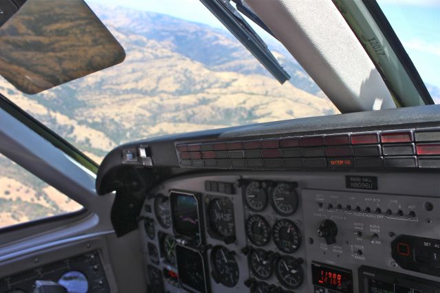 Beechcraft King Air 90 (N8096U)