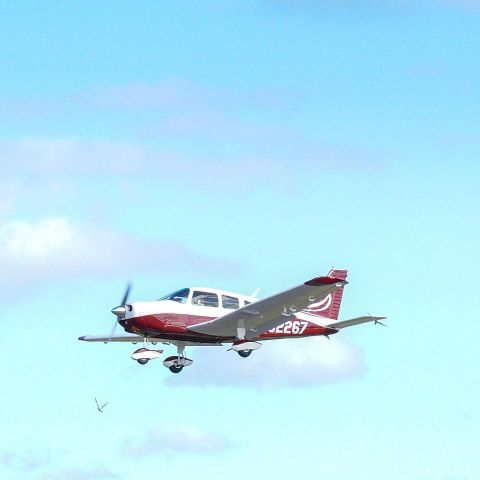 Piper Cherokee (N32267)