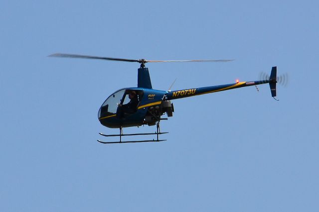 Robinson R-22 (N7073U) - Plane spotting 6-13-2020