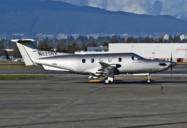 Pilatus PC-12 (N825NX)