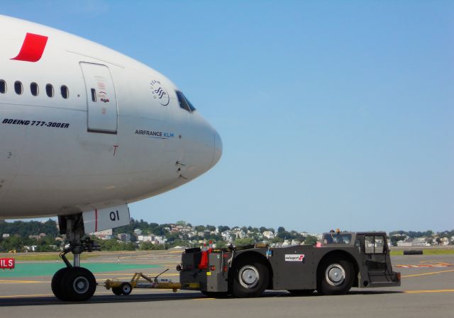 Boeing 777 (F-GSQI)