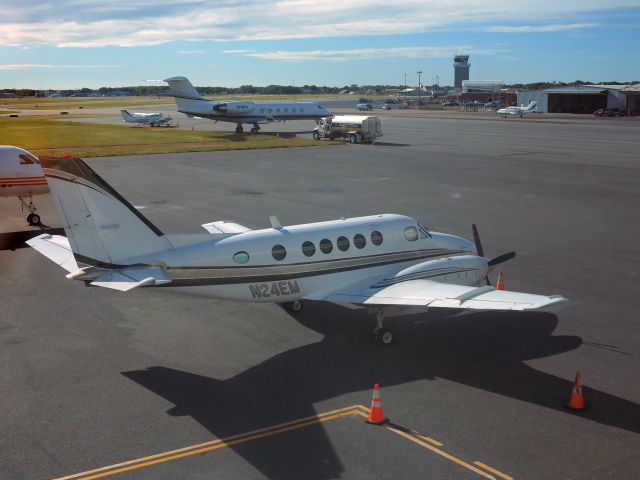 Beechcraft King Air 100 (N24EM) - The aircraft is operated by CFM Corporate Flight Management and available for charter in the NY metropolitan area KDXR KHPN KTEB KBDR. a rel=nofollow href=http://www.flycfm.comwww.flycfm.com/a