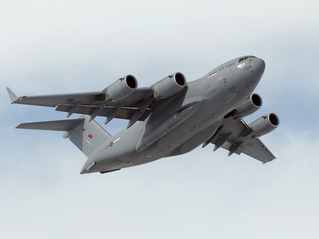 Boeing Globemaster III (ZZ-174) - Heading across the pond.