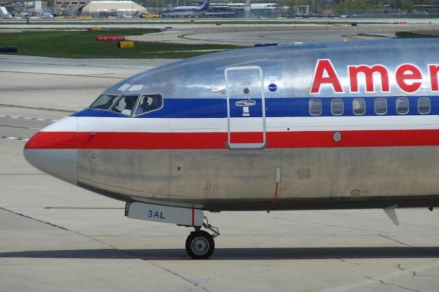 Boeing 737-800 (N912AN) - Taxiing in to the K Concourse.