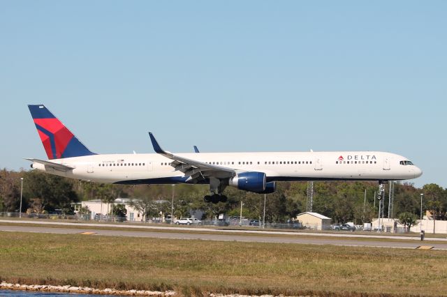 BOEING 757-300 (N581NW) - Delta Flight 2226 arrives on Runway 6 at Southwest Florida International Airport following flight from Minneapolis-St Paul International Airport (12/2/24)