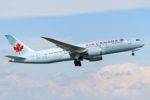 Boeing 787-8 (C-GHPQ) - This was Calgarys first Dreamliners. Now Calgary has BAs 787 for now.