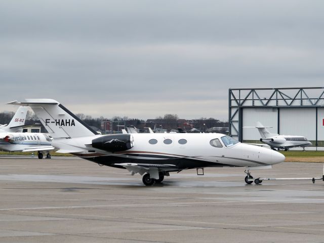 Cessna Citation Mustang (F-HAHA) - A very nice Mustang.