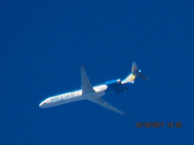 McDonnell Douglas MD-83 (N404NV)