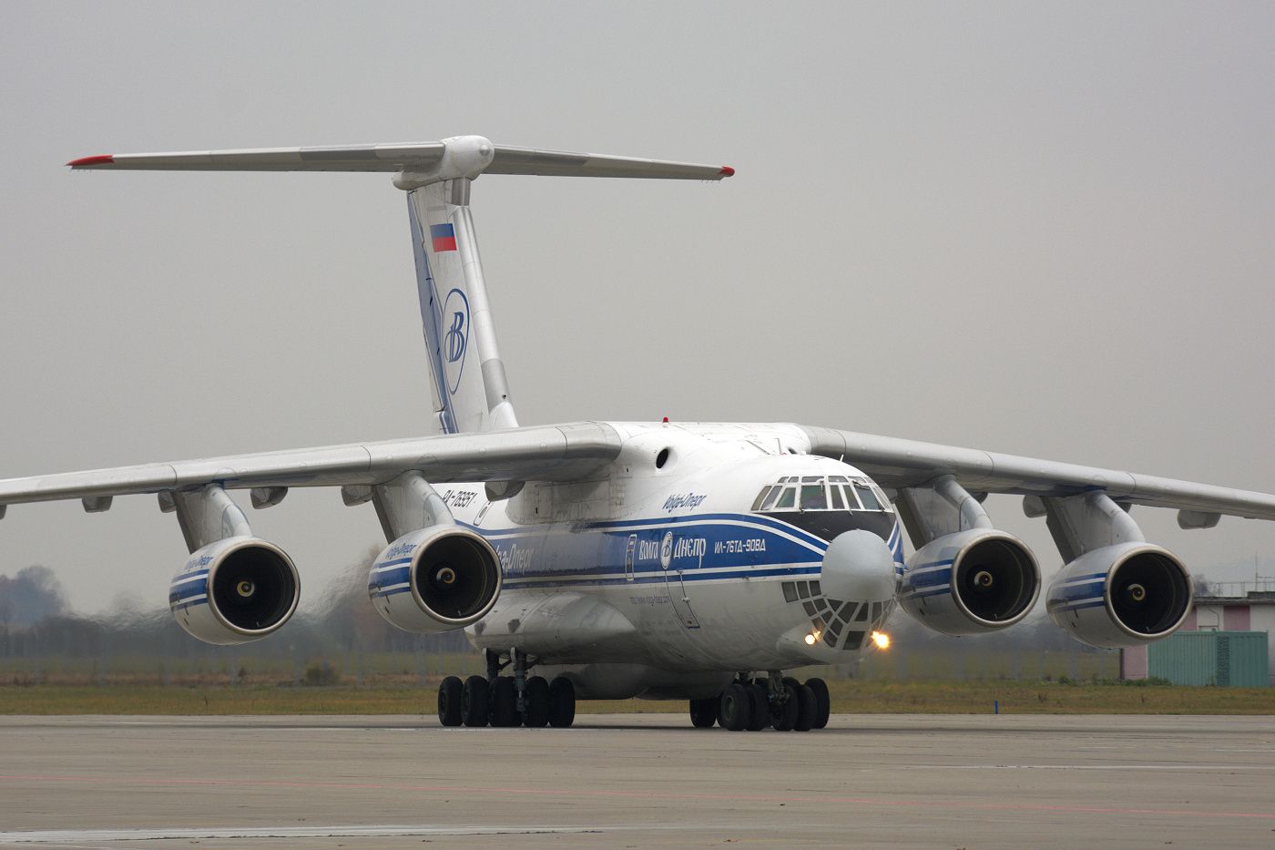 Ilyushin Il-76 (RA-76951)