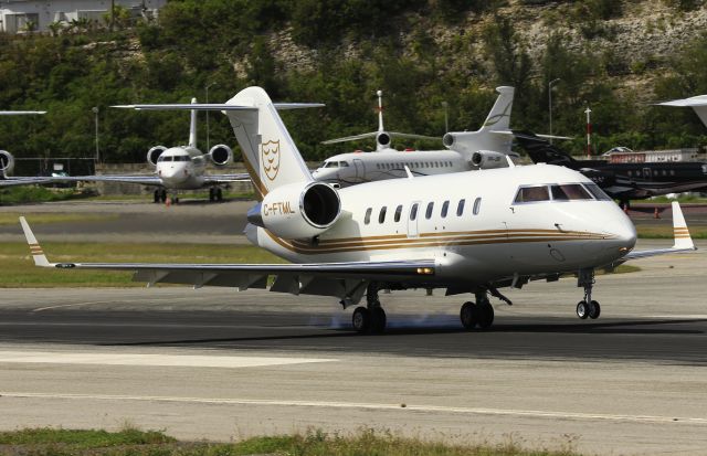 Canadair Challenger (C-FTML)