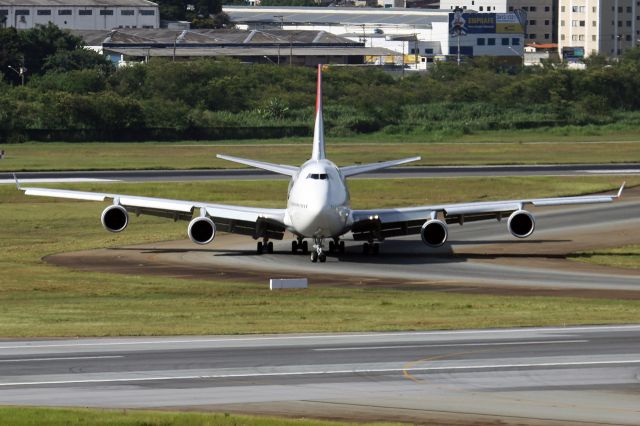 Boeing 747-400 (BON8918)