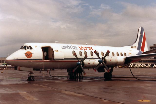 VICKERS Viscount (4X-AVE) - May 1982 - Fuel-stop on its ferry flight from Israel to the U.S.