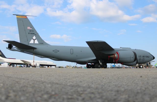 Boeing C-135FR Stratotanker (60-0351)