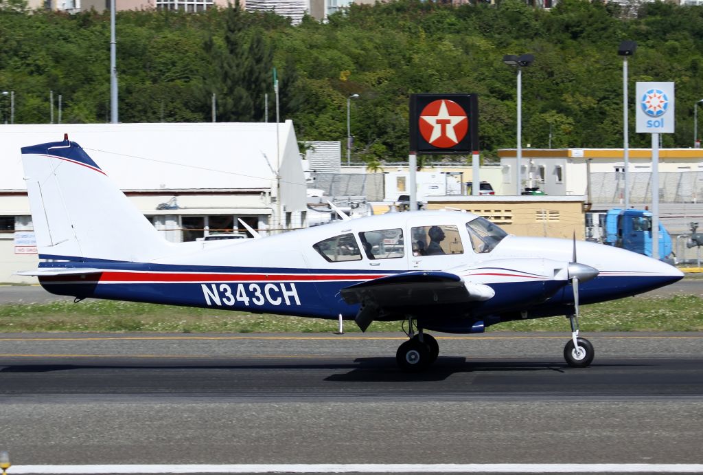 Piper Apache (N343CH)