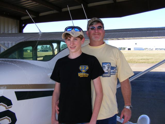 Cessna Skyhawk (N7432S) - Colt & Brian @ MLU