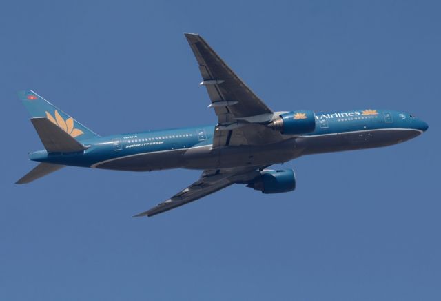 Boeing 777-200 (VN-A146)