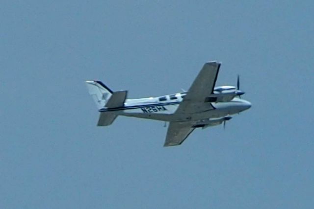Beechcraft King Air 90 (N26HA)