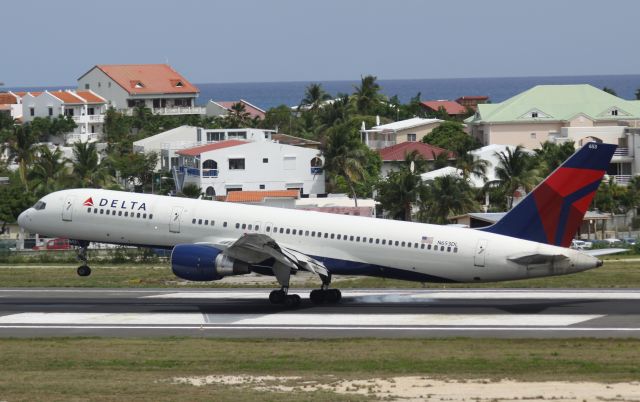 McDonnell Douglas MD-88 (N653DL)