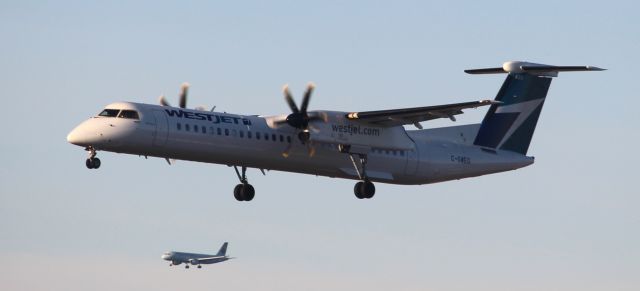 de Havilland Dash 8-400 (C-GWEG)