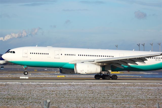 Airbus A330-200 (CS-TFZ)