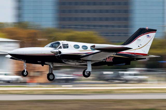 Cessna 421 (N87MK)