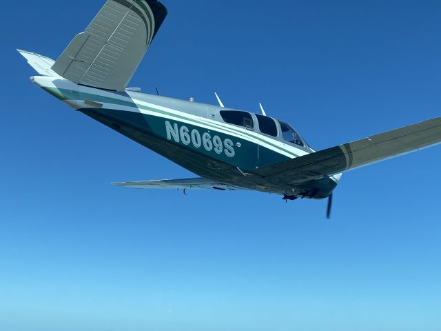 Beechcraft 35 Bonanza (N6069S)