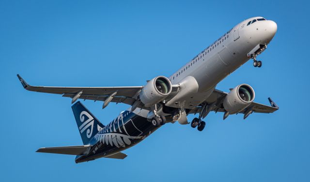 Airbus A321neo (ZK-NND)